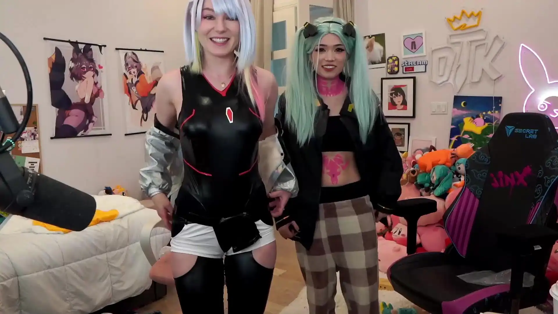 Emiru & STPeach - Cyberpunk